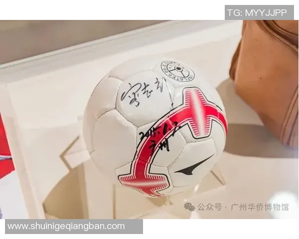 珍藏足球明星亲笔签名卡片的魅力与价值探秘