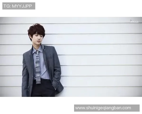 自制高清足球明星壁纸打造你的专属足球梦幻空间